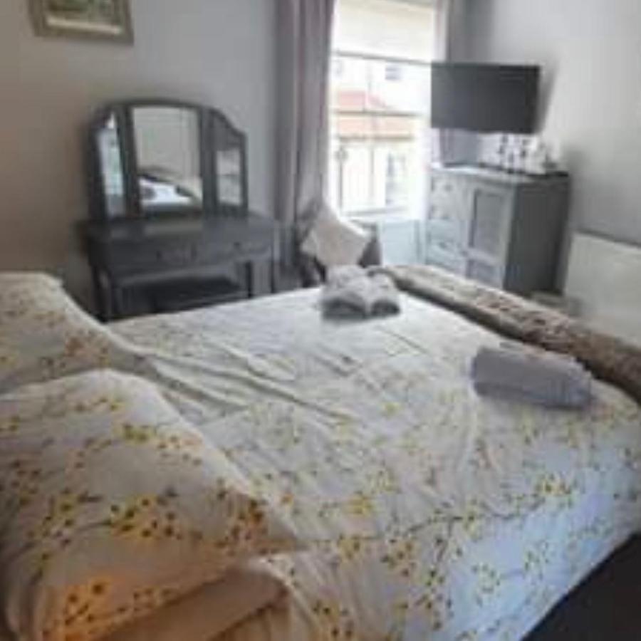 Bed and Breakfast The Royal George Staithes Esterno foto